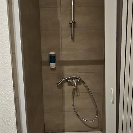 Monteurwohnung Nähe Düsseldorf 2-4 Personen