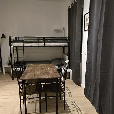 Monteurwohnung Nähe Düsseldorf 2-4 Personen Apartment *