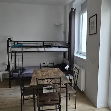 Monteurwohnung Nähe Düsseldorf 2-4 Personen * Krefeld