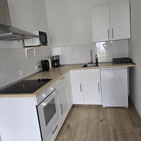 Monteurwohnung Nähe Düsseldorf 2-4 Personen *