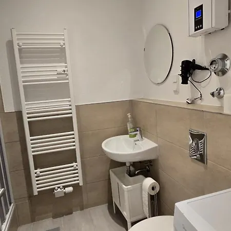 Monteurwohnung Nähe Düsseldorf 2-4 Personen Krefeld