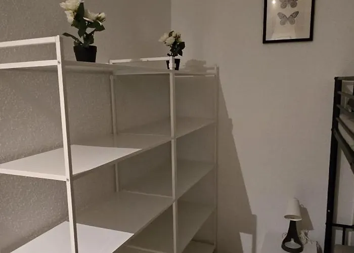 Monteurwohnung Naehe Duesseldorf 2-4 Personen *